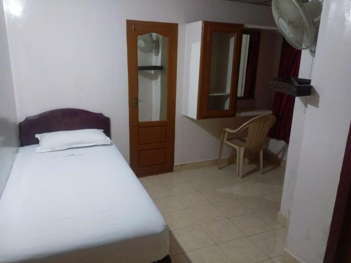 Anandan Tourist Home Varkala Exterior photo