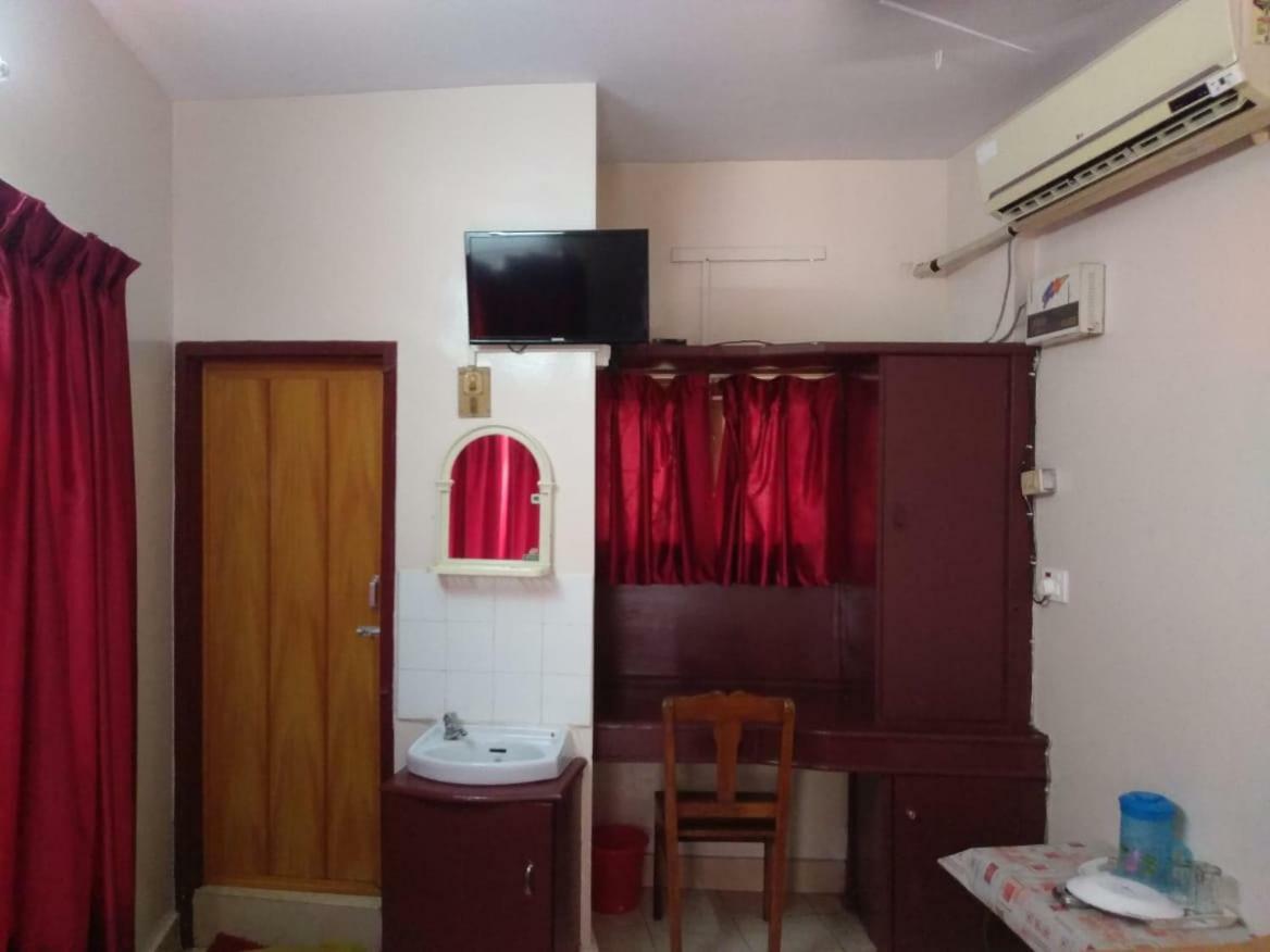 Anandan Tourist Home Varkala Exterior photo