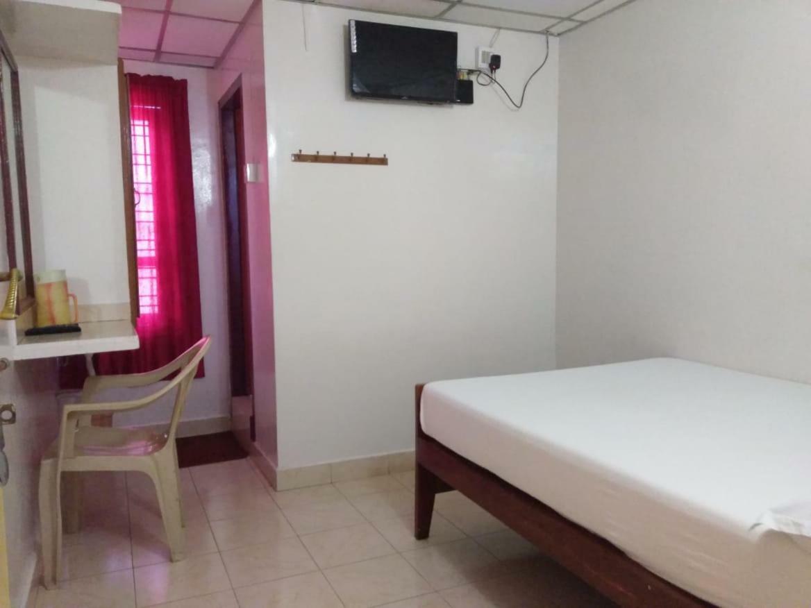 Anandan Tourist Home Varkala Exterior photo