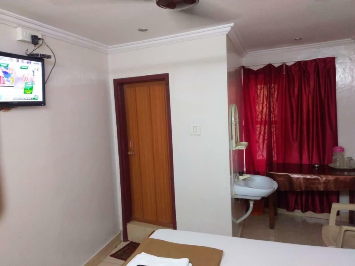 Anandan Tourist Home Varkala Exterior photo